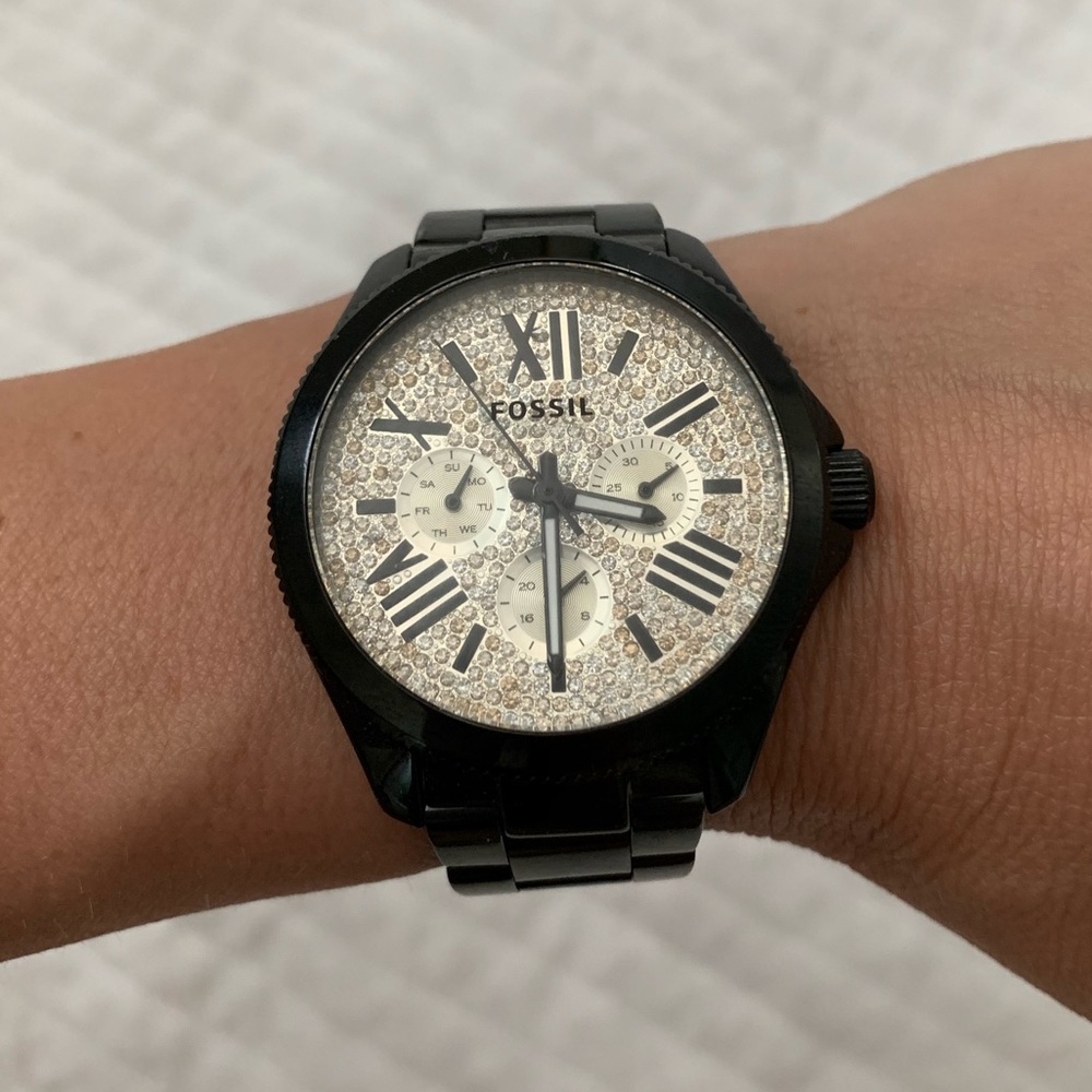 Women’s black fossil watch with crystal face!